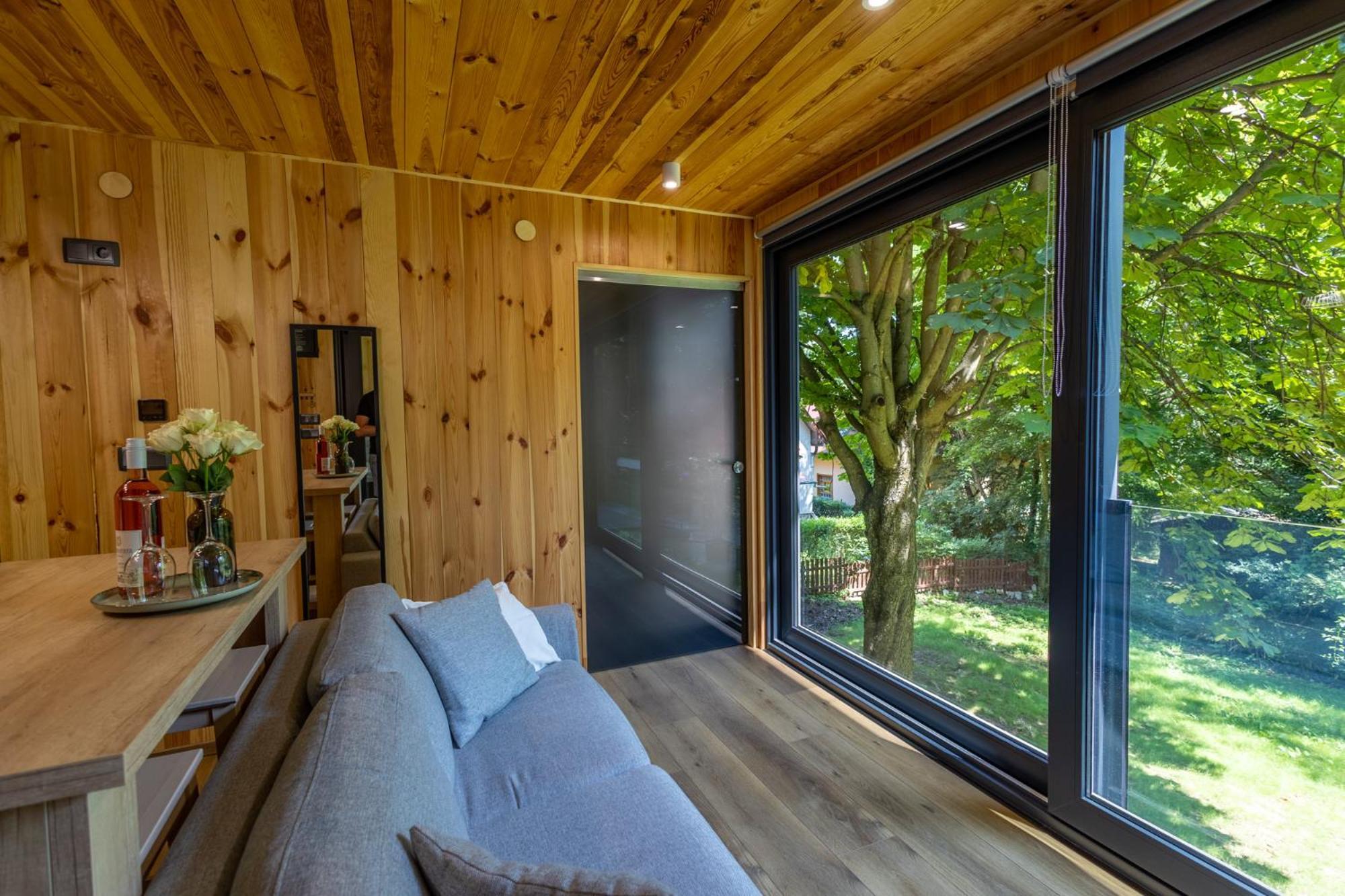 Blackbox House Appartement Noszvaj