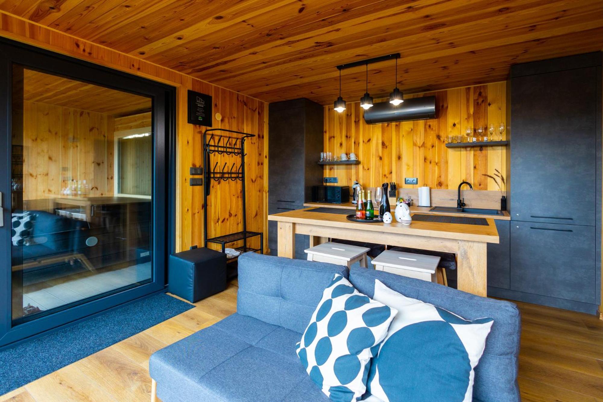 Blackbox House