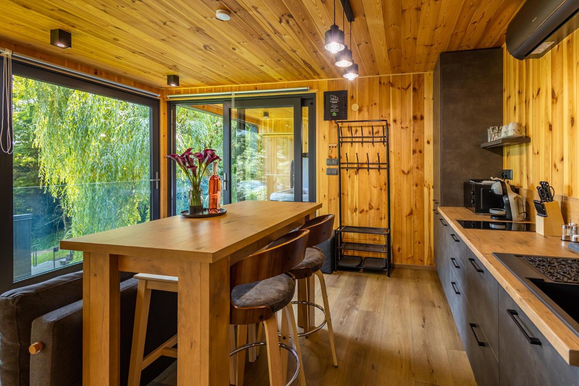 Appartement Blackbox House Noszvaj